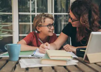 Helpful Homeschooling Tips for Moms