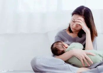 “Mom Guilt”: What Is It and How Can You Deal With It?