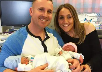 Mother Gives Birth To Twins – 3 Days Later, The Doctor Calls And Says “I Have To Tell You Something”