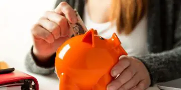 Budget Mom Priorities: What To Splurge On And What To Scrimp On